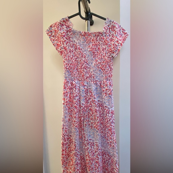 Ladies floral romper. Size 2 ladies. - Picture 2 of 2